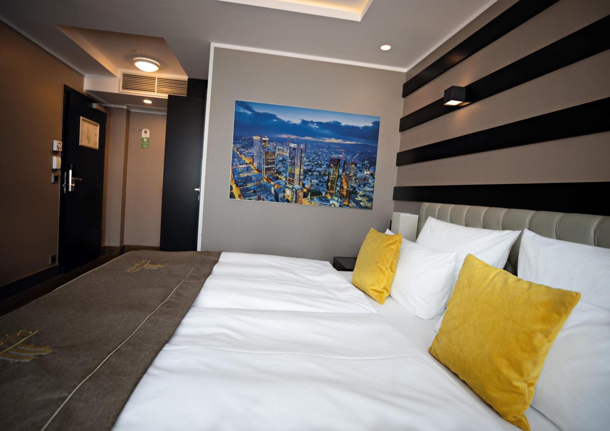 Skyline Hotel City Frankfurt Frankfurt am Main Exterior photo