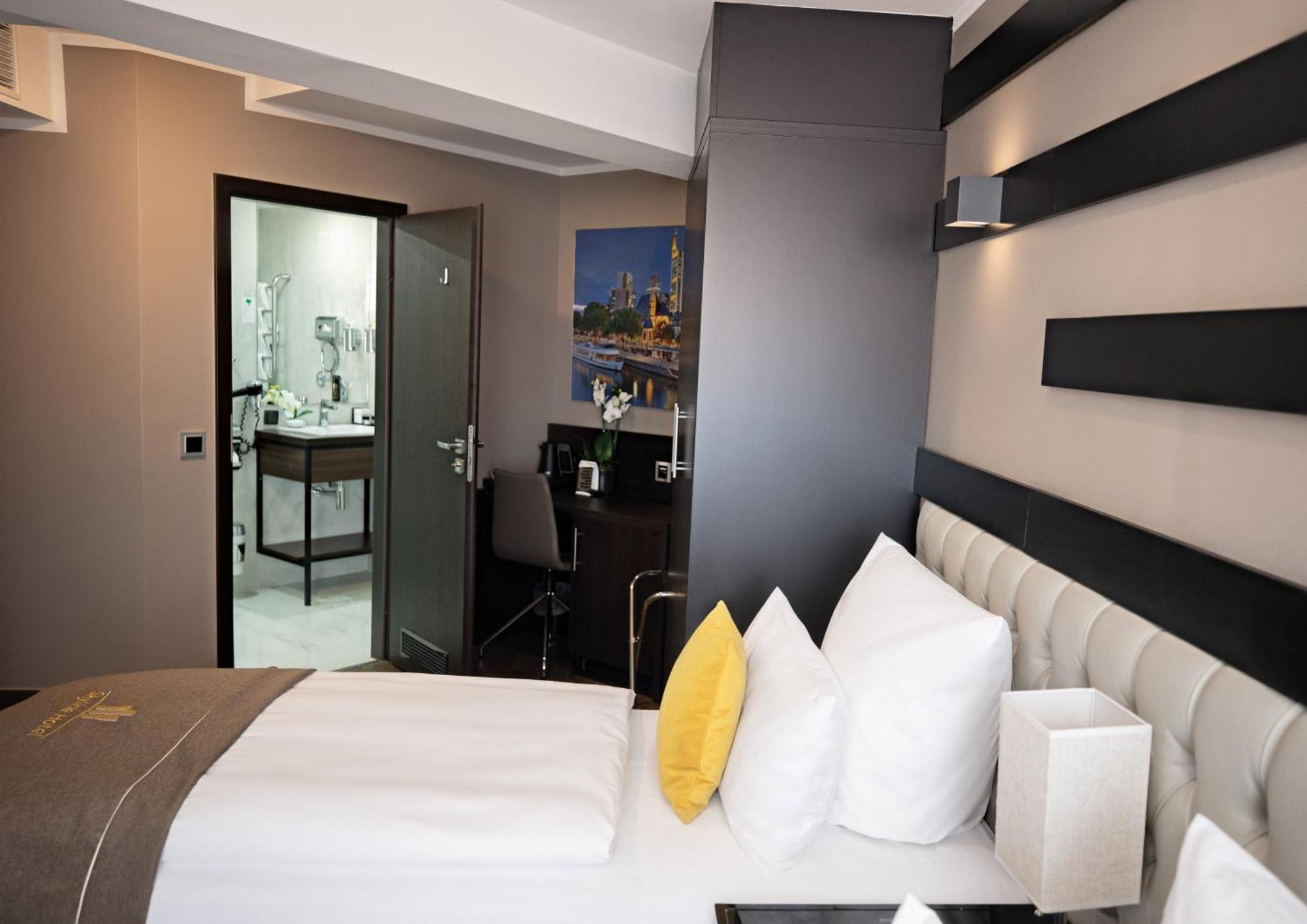 Skyline Hotel City Frankfurt Frankfurt am Main Exterior photo